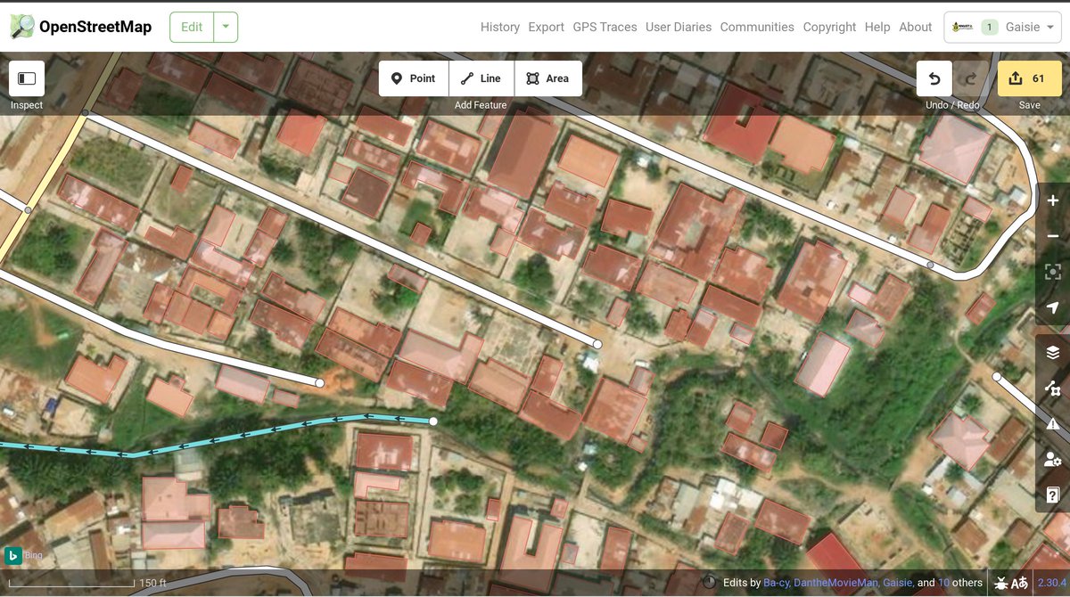 As we celebrate the Holiday season. I'm excited to share our #MappyChristmas activity with you. Using ID Editor to map a community In Kumasi. 
#KNUSTYouthmappers
#MappyChristmas
#Youthmappers