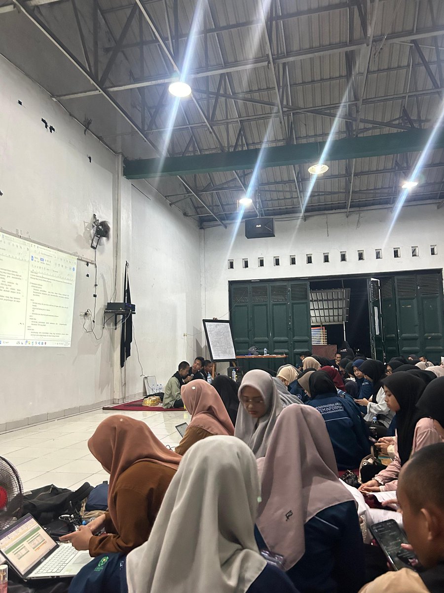 hmjsi_uinam's tweet photo. [🔴LIVE REPORT: MUBES 2024]
Pembahasan GDKK Musyawarah Besar HMJ-SI 2024 https://t.co/2ti0kGc0Qs