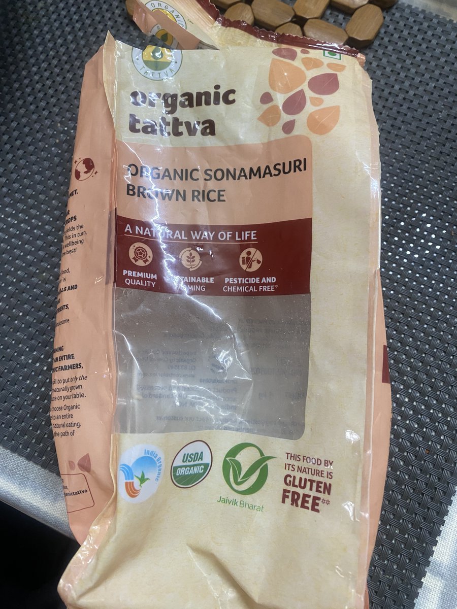 surfplanethoney's tweet photo. I opened a sealed packet of organic  brown rice and saw live worms in it.@organictattva  customer care asked me for a bill and said it is normal to have alive insects as they don't use pesticides.  Am I being delusional? @fssaiindia Can you cancel the licence of this org? https://t.co/2SZZJwEi0F