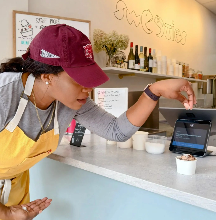 Sweeties is bringing joy to the community with custom soft-serve ice cream! 🍦 Try flavors like Raspberry Lime Cream with Lime Zest.

Support local this holiday season!

#ShopLocal #Sweeties #WashToneMedia