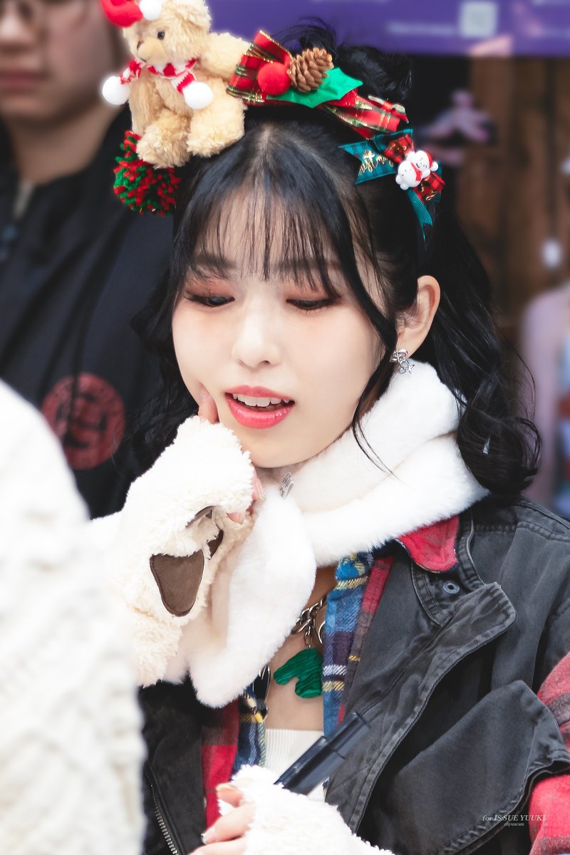 IS:SUE 直筆サイン入りポスター　釼持菜乃　坂口梨乃　田中優希 IS:SUE 直筆サイン入りポスター釼持菜乃坂口梨乃田中優希