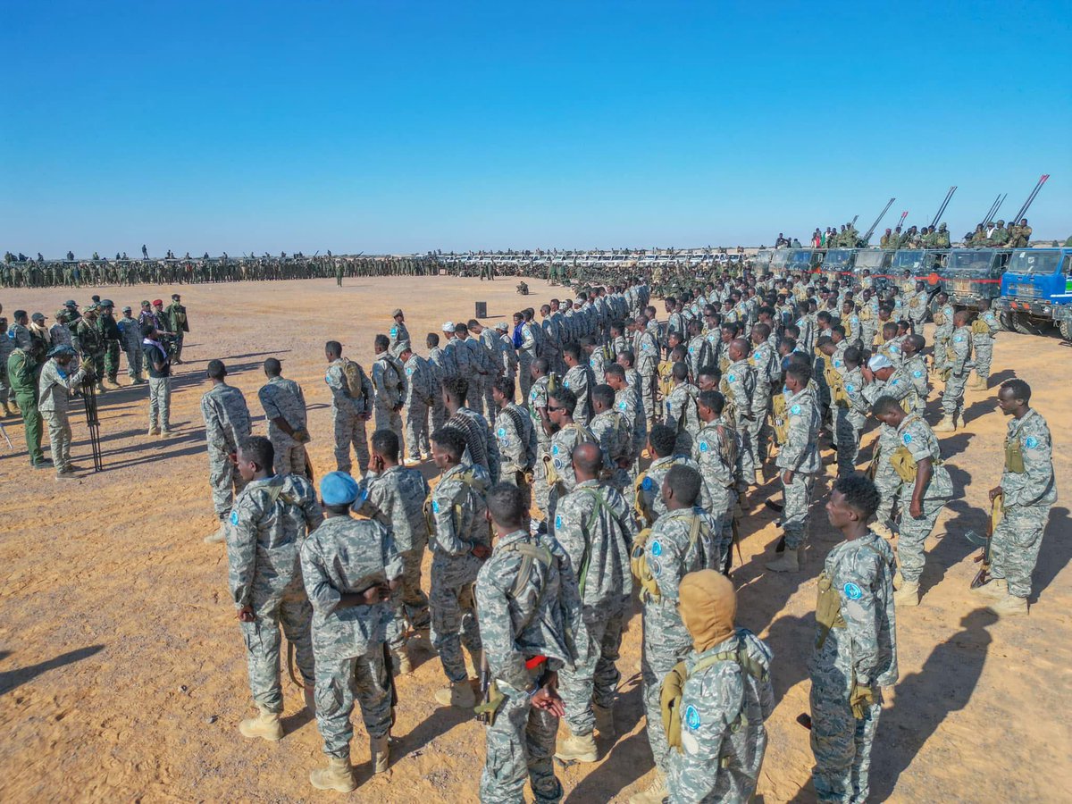 dhuludug's tweet photo. With unshakable resolve, #Puntland’s forces have #Daesh #ISIS terrorists in their sights.

10,000 elite commandos will sweep through every mountains, demolish every hideout, smoking out every cave and crush these terrorists. 

##OperationMountainThunder #Puntland #Somalia 
@FarahJuxa @PL_CTOperations @Plstatehouse