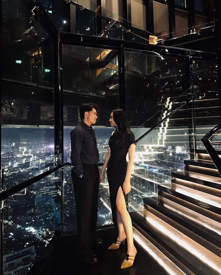 Randy Lyodra lives as an AU couple in Real life. 

A thread :