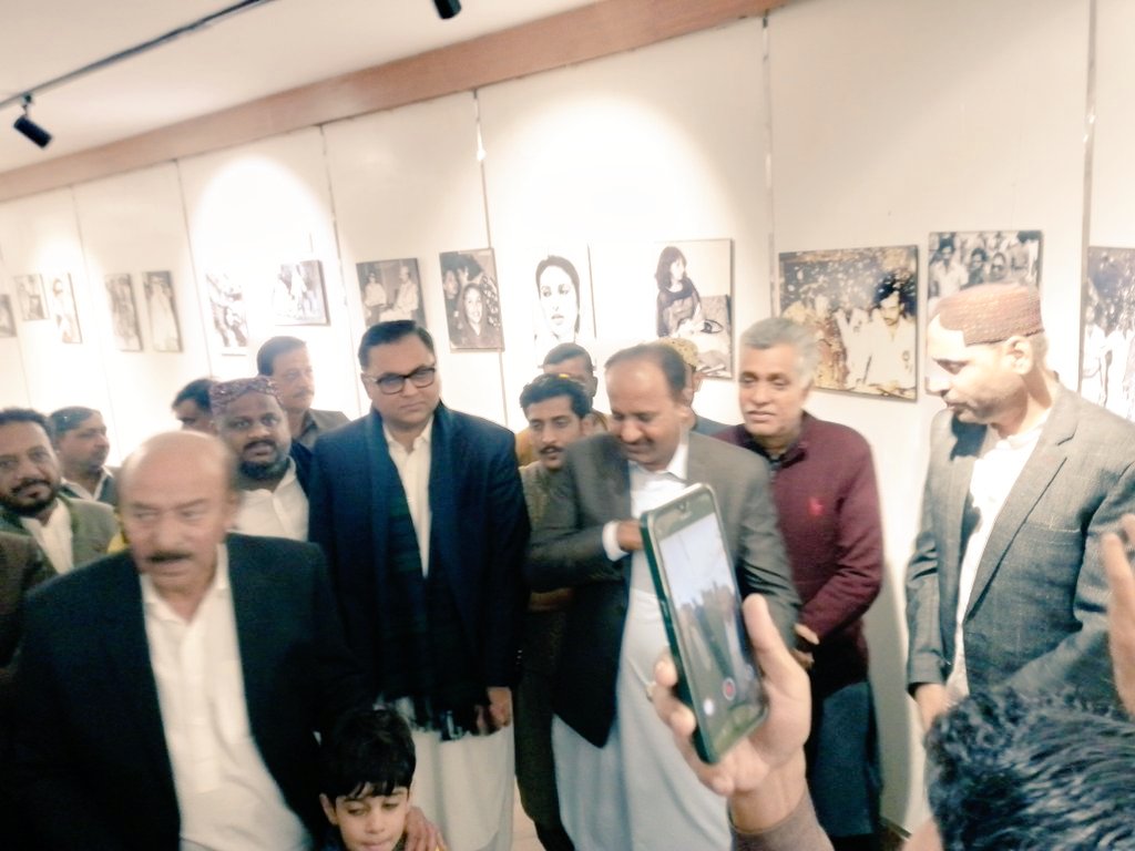 SuhailGadehi's tweet photo. President PPP Sindh Nisar Ahmed khuhro attended "Main Benazir Hoon" seminar along with @LiaquatShahani_ GS PCW Sindh, President PYO @JavedNLaghari, Aijaz Ali Junejo, @ImranKhanzada_ &amp; others organized by Pride of workers @AajizDhamrah InfoeSec PPP Sindh. https://t.co/BR2Tb4xoMe
