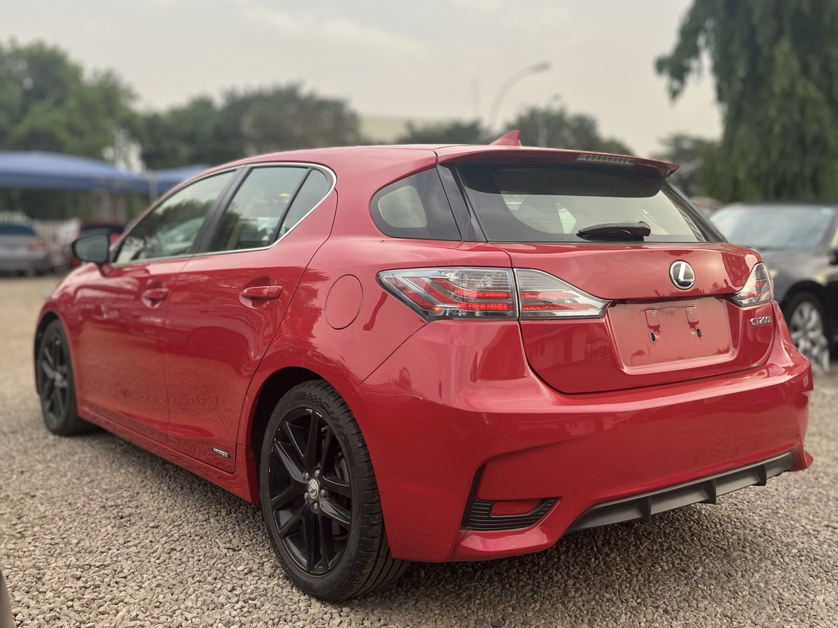 Abmoya_'s tweet photo. LEXUS CT200 hybrid 

Fuel economy 

Foreign used ✅

🏷️ 27M

Duty paid 

16k mileage https://t.co/4TI6Dapilm