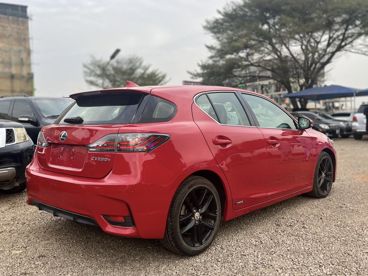 Abmoya_'s tweet photo. LEXUS CT200 hybrid 

Fuel economy 

Foreign used ✅

🏷️ 27M

Duty paid 

16k mileage https://t.co/4TI6Dapilm