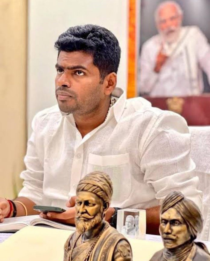 NewsAlgebraIND's tweet photo. BIG NEWS 🚨 Annamalai vows to not wear slippers till DMK Govt is removed from power.

He will flog himself 6 times tomorrow and go on fast for 48 days.

Annamalai vows to walk barefoot until the DMK government falls.

He announces to go to all six holy abodes of Lord Murugan in the state.