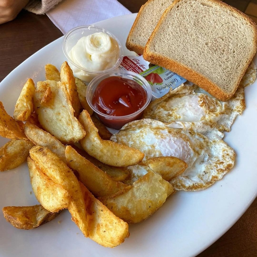 Future Bistro tweet media