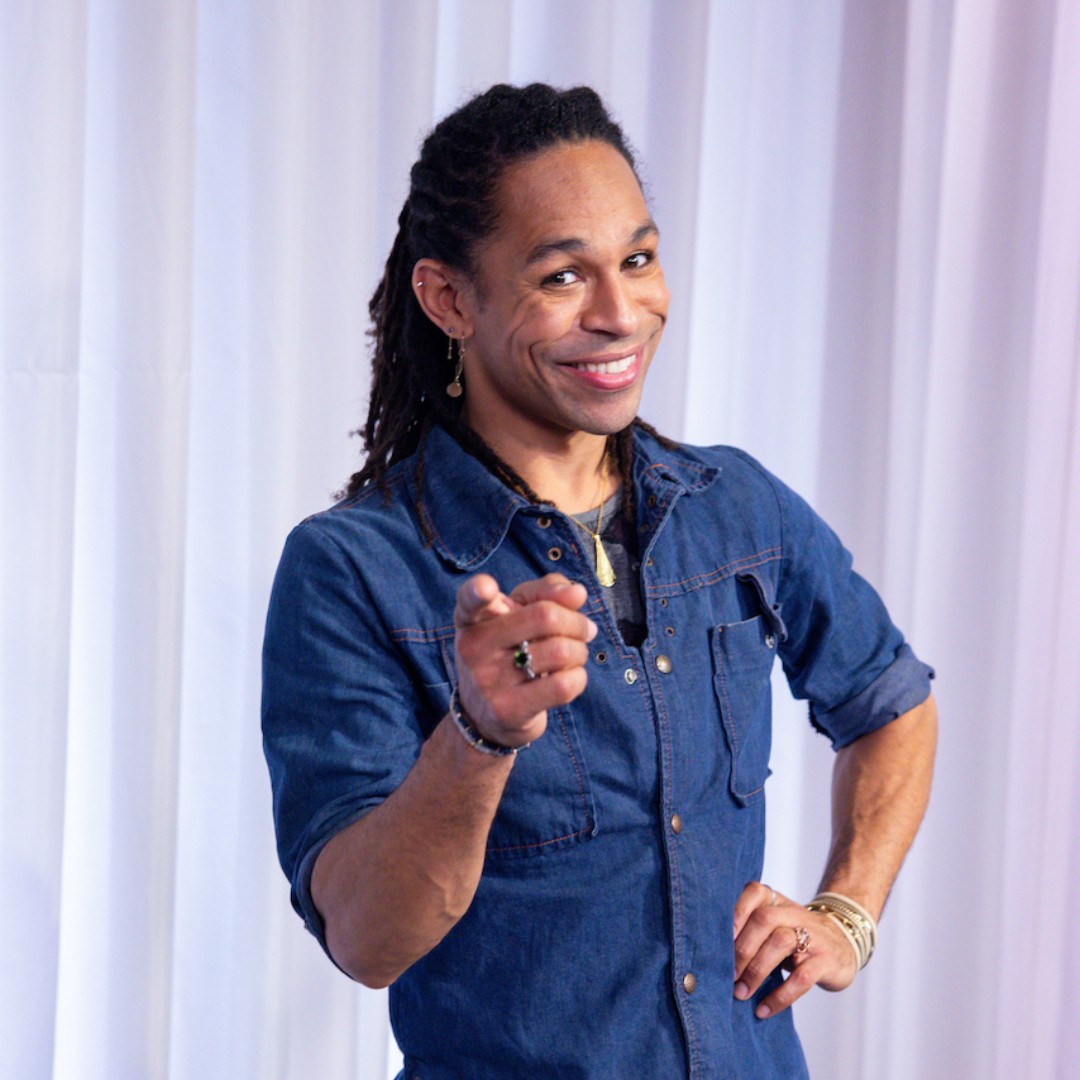 ASL artist &amp; co-founder of Up Until Now Collective, Brandon Kazen-Maddox shares his unique perspective as a Grandchild of Deaf Adults (GODA) on Deaf culture, identity, &amp; the importance of sign language access. 🤟🏾

Watch Brandon on @blackamerica_tv: youtu.be/5Shkg8x5a-k?si…