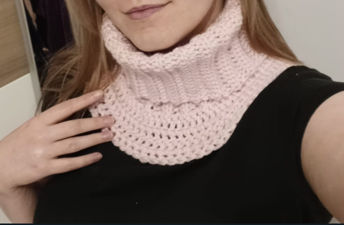 Dem0ura's tweet photo. @BasoStream Ich hab dieses Jahr nur selbstgemachte Sachen verschenkt! Beide für meine Mama! ☺️ https://t.co/a37RRe9eYw
