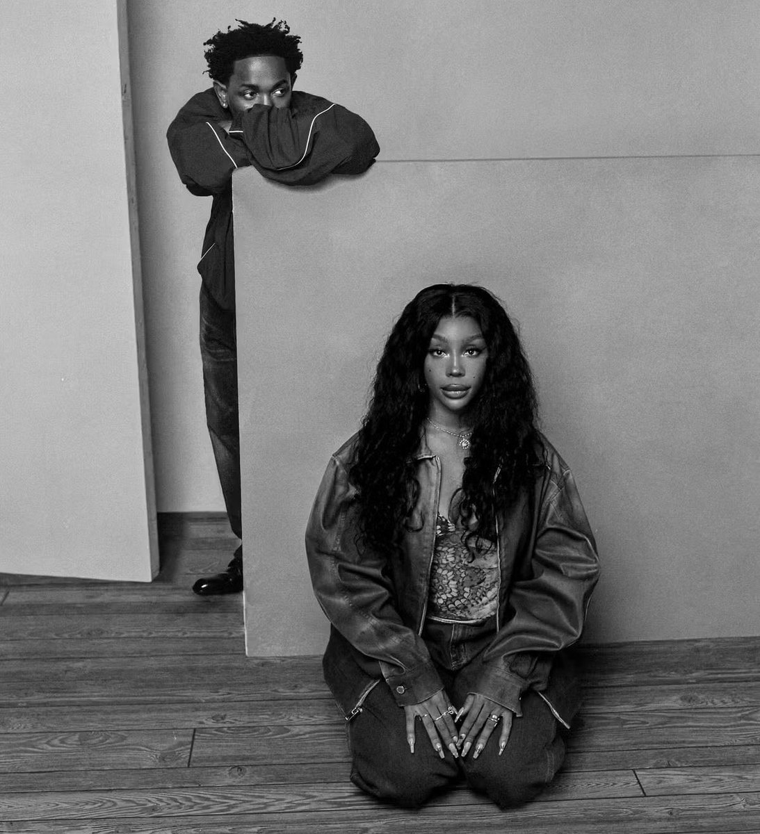 BuzzingPop's tweet photo. “30 For 30” by SZA and Kendrick Lamar re-enters the top 10 on US Apple Music.

It’s currently the only non-holiday song in the region. https://t.co/dSFOpjvb5d