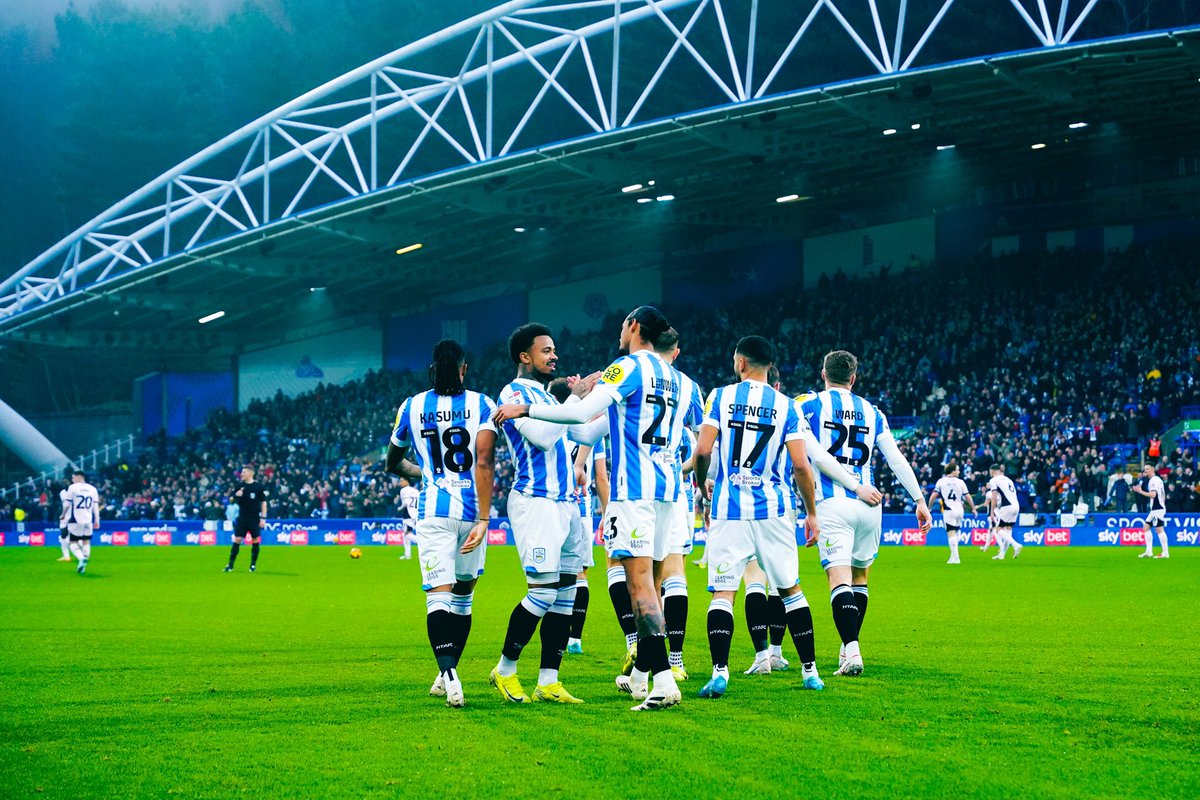 Nigel Cello Lonwijk tweet media