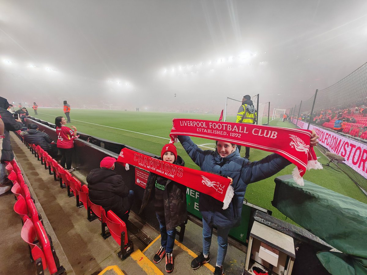 JaiGupte's tweet photo. A Merseyside boxing day to remember. Come on the reds! https://t.co/ZJGRYbHzyg