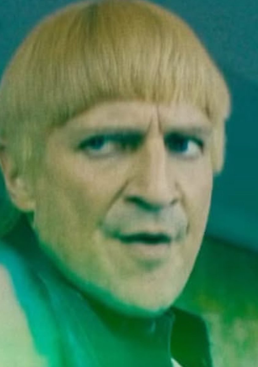 GameAnne2012's tweet image. First image of Jay from inbetweeners reboot leaked