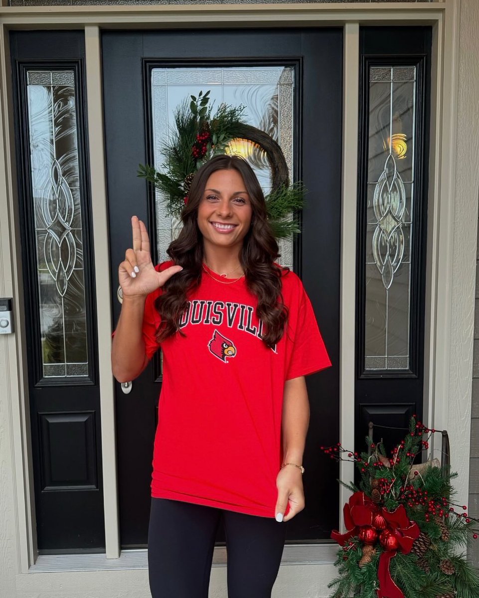 So excited to announce that I will be continuing my volleyball career at the University of Louisville! Huge thank you to DBK and the entire coaching staff for this opportunity. Go Cards! ❤️