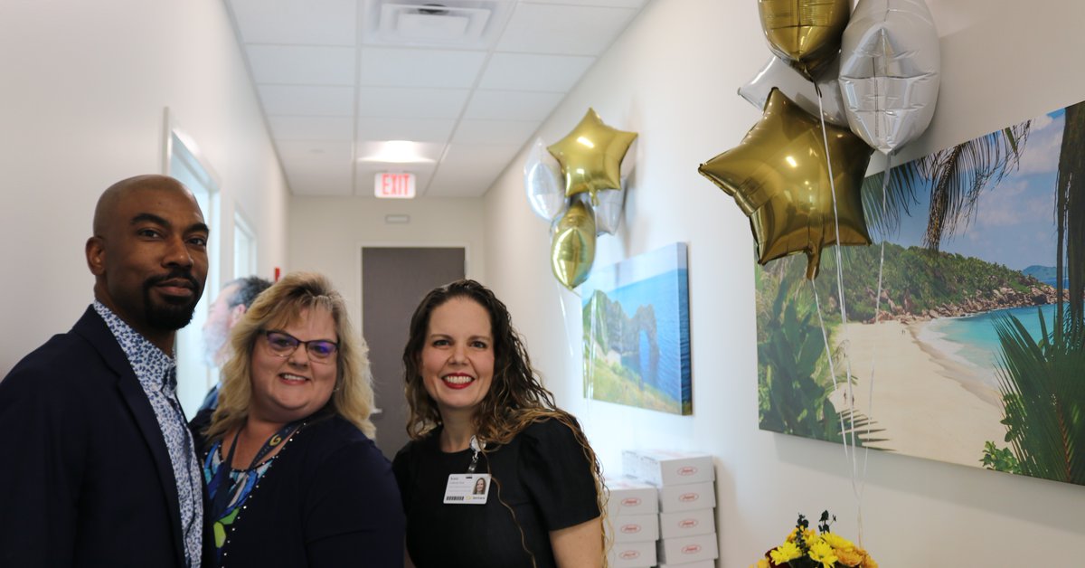 sentarahealth's tweet photo. Behavioral health is healthcare. 💛
Our new behavioral health clinic in Hampton, Va., is now open!
Learn more about how we are expanding access to behavioral healthcare: https://t.co/zsebgkEkKY. #BehavioralHealth #MentalHealth #SentaraCares https://t.co/P7pcUGKbtn