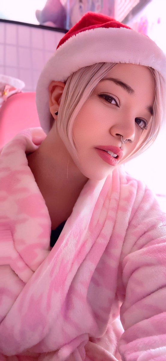 💞💞💞💞 #comfy #robe #Decklynnmoo #twink #christmas