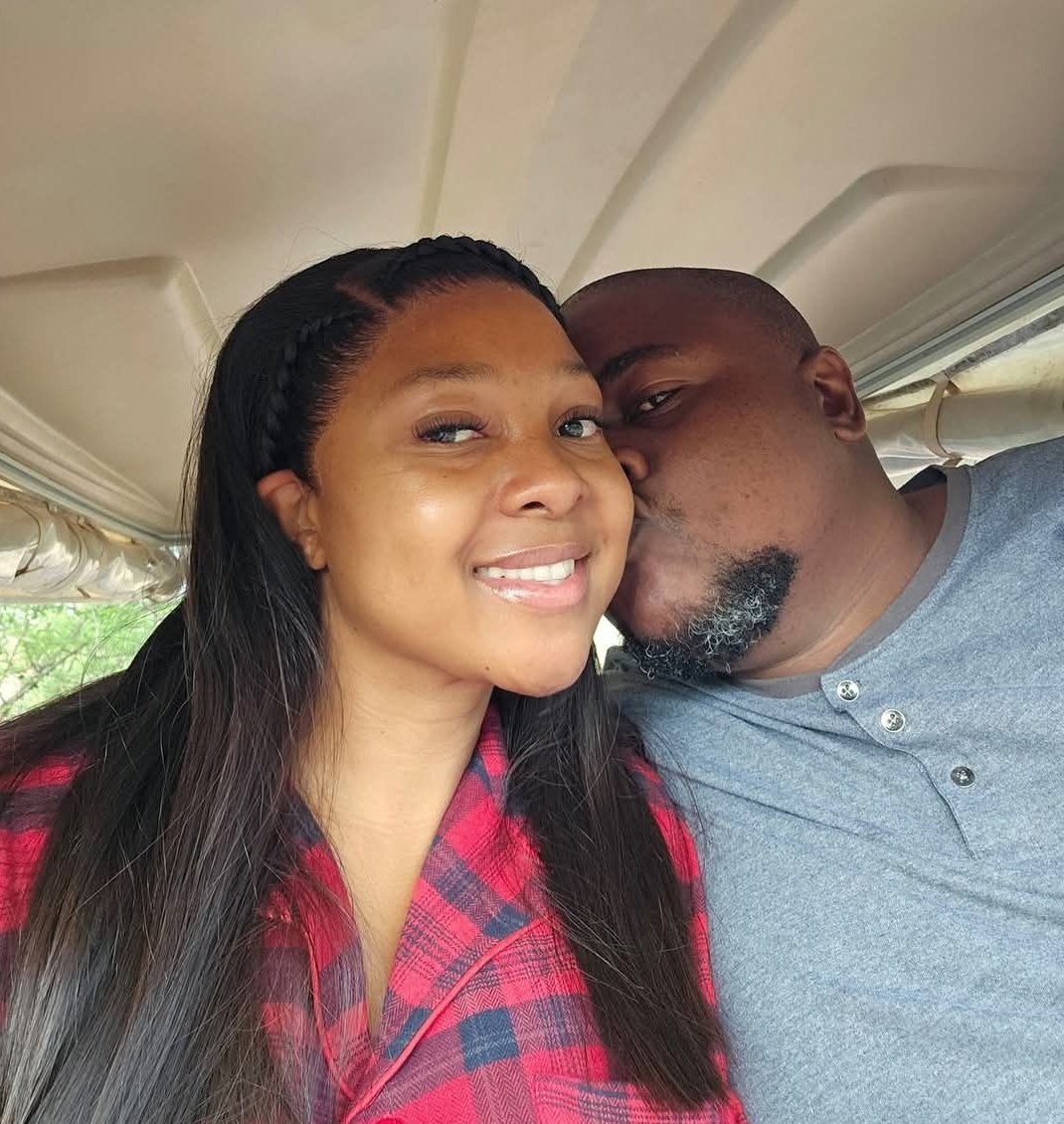 six_papi's tweet photo. Women's friendships are fake as hell. How can you date your friend's ex husband and go ahead to marry him? 🥲 https://t.co/yEGAs1e4Ax