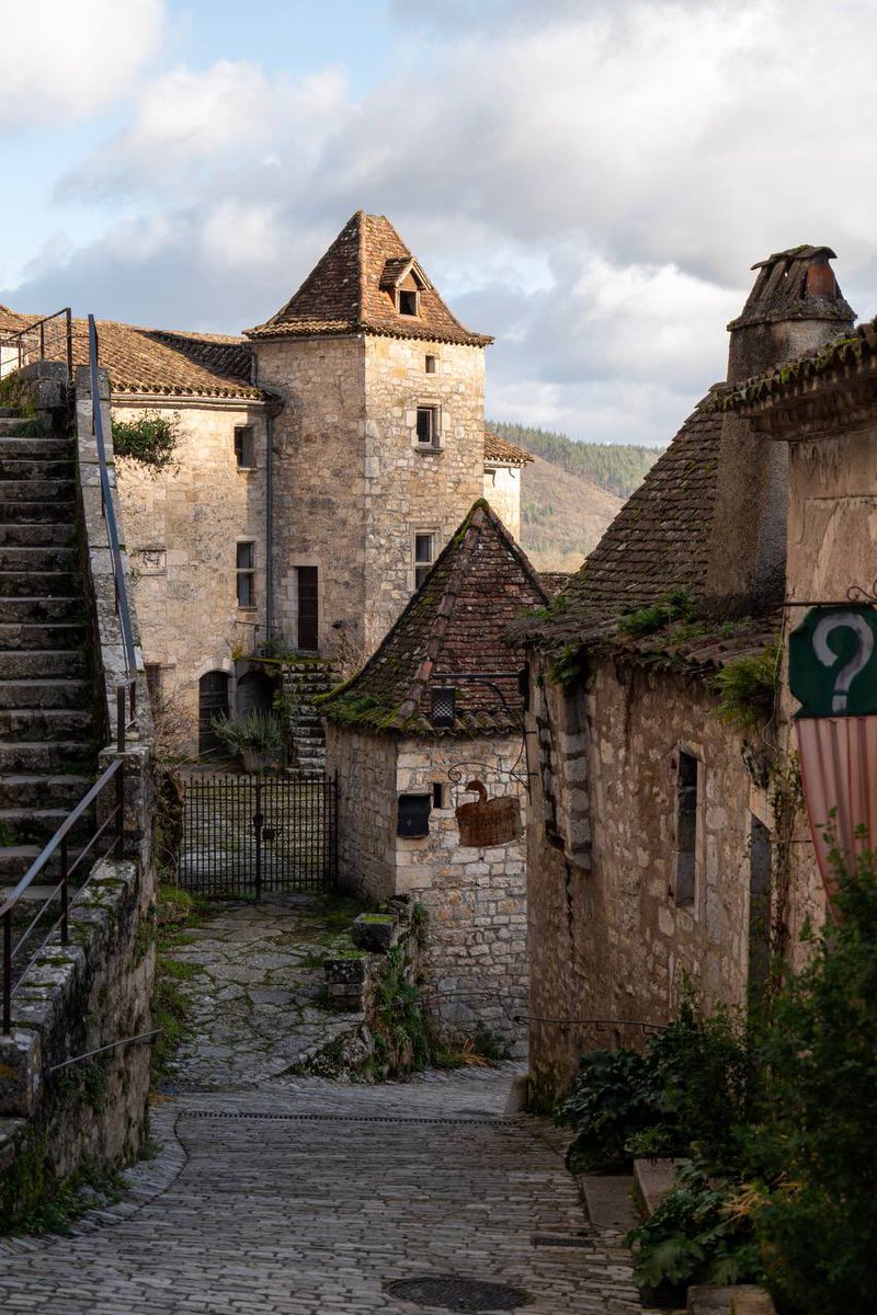 archi_tradition tweet picture