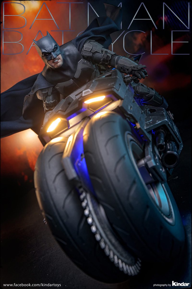 one6Update's tweet image. #HotToys released #Batman and #Batcycle from the #Flash movie.  These are the release photos.

🧵

#Sixth #SixthScale #HotToysCollectibles #ホットトイズ