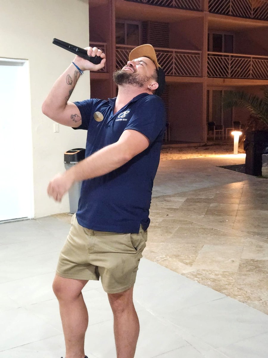 DiviCarinaSTX's tweet image. Love karaoke? So do we! 🎤 Join us tonight and every Thursday by the pool at 7 PM for a night of singing, laughter, and fun! What's your go to karaoke song?

#KaraokeNight #DiviResorts #PoolsideFun #SingYourHeartOut #DiviCarinaBay #StCroix #DiviResortsActivities