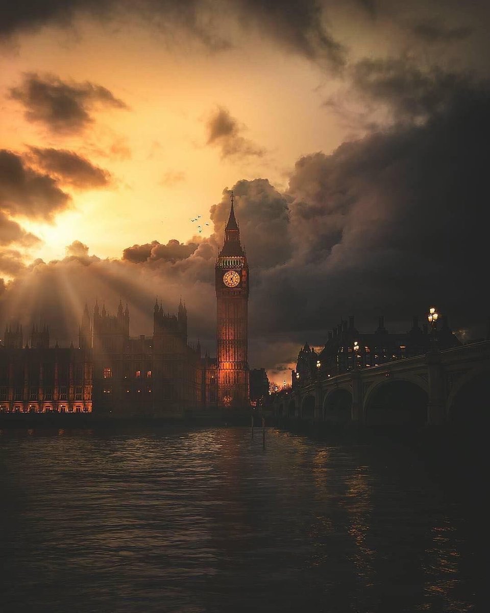 earthcurated's tweet photo. Big Ben, London ✨ https://t.co/F4PKczmBfp