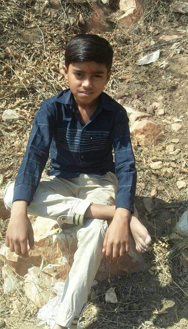 दर्द काफी है बेखुदी के लिए... 😭
Miss you Beta My Boy #Pushpendra 😭😭