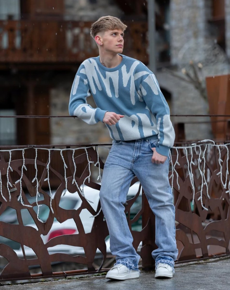 mensglobalstyle's tweet image. There are a myriad of #sweaters varying in color, pattern, and type to fit your personal fashion style. Check out these seasonal #pullovers both full and quarter-zip. #mensfashion #mensoutfits #mensclothing #mensstyle #menswear #streetstyle #streetfashion #streetwear #menslook