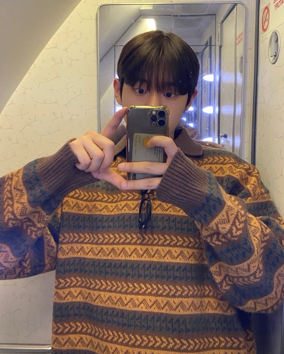 mensglobalstyle's tweet image. There are a myriad of #sweaters varying in color, pattern, and type to fit your personal fashion style. Check out these seasonal #pullovers both full and quarter-zip. #mensfashion #mensoutfits #mensclothing #mensstyle #menswear #streetstyle #streetfashion #streetwear #menslook