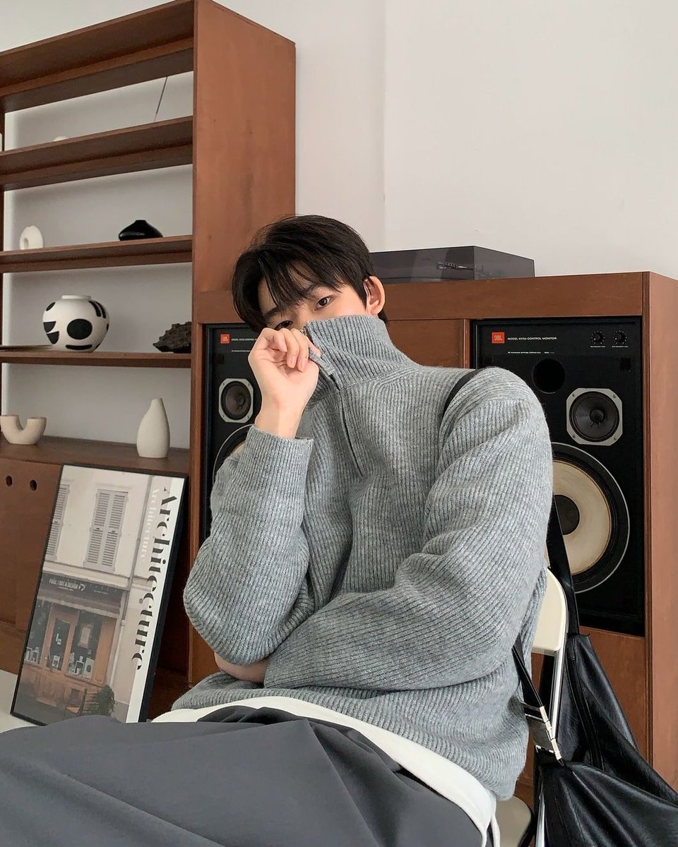 mensglobalstyle's tweet image. There are a myriad of #sweaters varying in color, pattern, and type to fit your personal fashion style. Check out these seasonal #pullovers both full and quarter-zip. #mensfashion #mensoutfits #mensclothing #mensstyle #menswear #streetstyle #streetfashion #streetwear #menslook