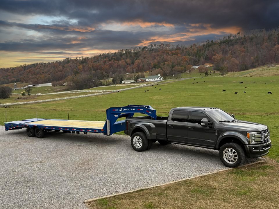 LoadTrail's tweet photo. Check out this week's 𝗛𝗔𝗨𝗟 𝗢𝗙 𝗙𝗔𝗠𝗘 feature! ✨
We’re honored to have loyal customers like you, choosing Load Trail for your hauls!
Got a snapshot of your latest trailering adventure? Tag us - we’d be thrilled to feature your photo next!
📷: Josh H https://t.co/Qe29KmI1ZA