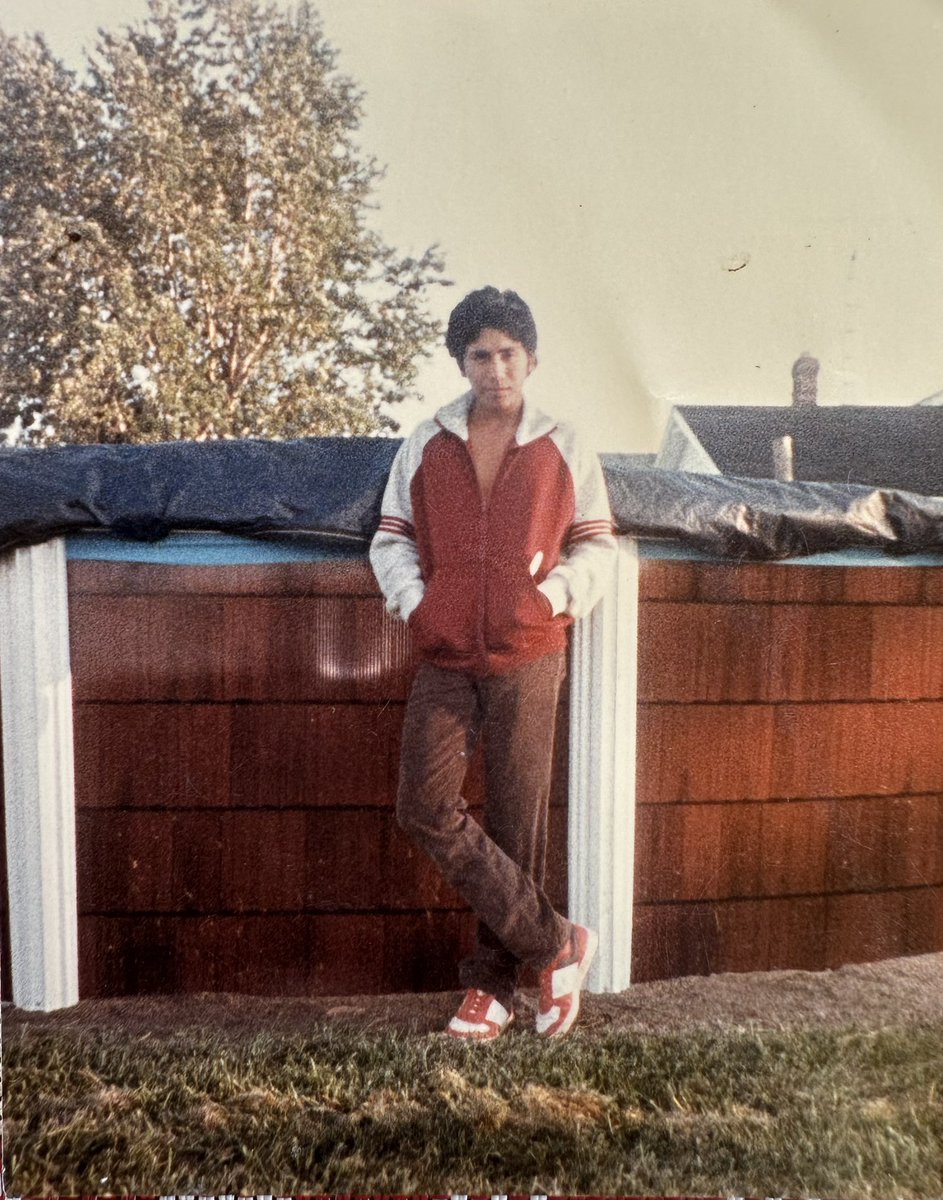 miguelmigrant's tweet image. Me circa 1987 in Upper Sandusky, OH. Going to my senior year feeling confident because I was going to apply for college. For migrant students, just knowing they can apply for college is a huge step forward. #FinishtheJourney #migranted #migranteducation #sisepuede #pathtocollege