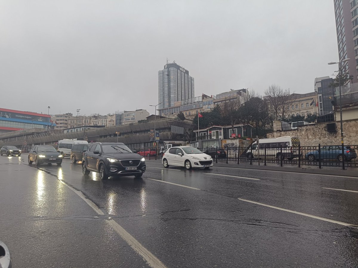 <a href="/gztselkarakoc/">Selahattin Karakoç</a> <a href="/ekrem_imamoglu/">Ekrem İmamoğlu</a> <a href="/BeyogluBld/">Beyoğlu Belediyesi</a> Taksim'de Tarlabaşı caddesinde Tepebaşı katlı otopark çökme riski ve TRT ile İBB ek hizmet binası bence telike altında lütfen bir felaket olmadan lütfen önlem alınsın.
<a href="/AliYerlikaya/">Ali Yerlikaya</a> <a href="/trthaber/">TRT HABER</a> <a href="/IBBcozummerkezi/">İBB Çözüm Merkezi</a> <a href="/ekrem_imamoglu/">Ekrem İmamoğlu</a>