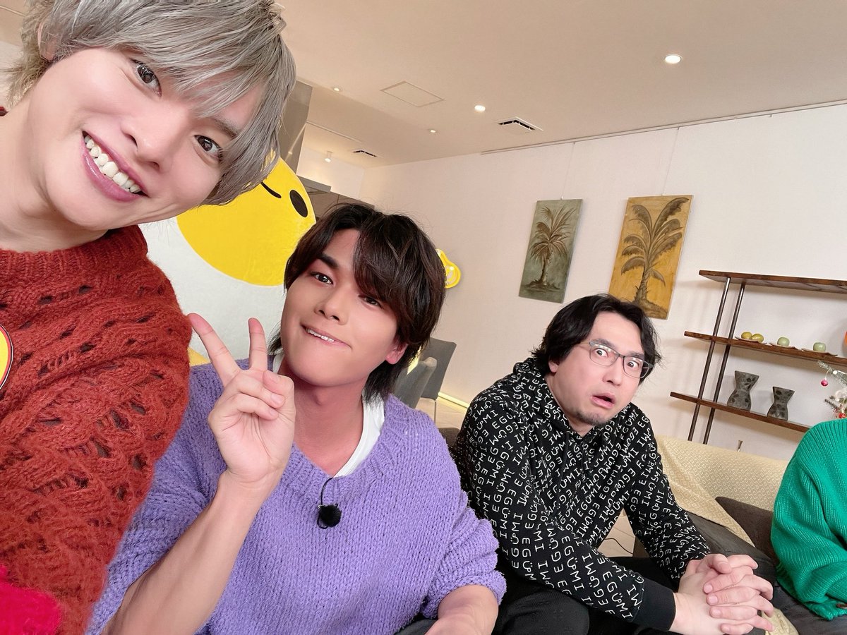 ok_nobuhiko's tweet photo. 声優と夜あそび2024年のやらかし大賞でした
クソ恥ずかしいので忘年したいです
こじこじに完敗です
火曜日のお二人ｽﾐﾏｾﾝﾃﾞｼﾀ🥹🥹🥹

え？
花江くん？俺の隣で寝てるよ

#声優と夜あそび大忘年会SP https://t.co/D78aqbTDxk