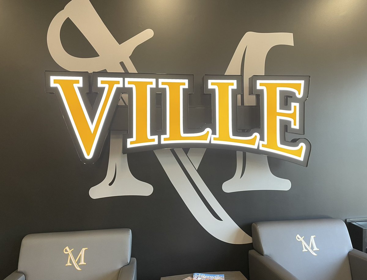 thejuliusallen's tweet image. AGTG ✟
After a great visit/day and talk with Coach Morgan and staff, i’m blessed to receive an offer from Millersville University 🗡️!