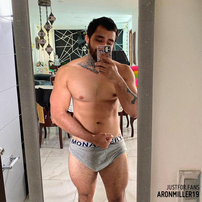 AronMiller19