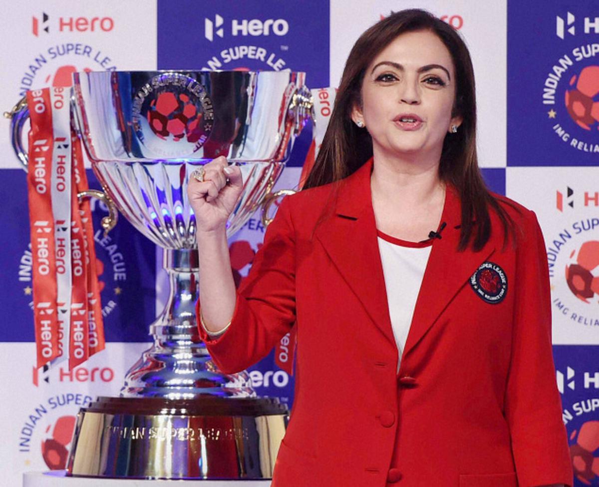 EB1920_Tweets's tweet photo. How Much ๐ฐ๐ฐ Goenka Pay to Nita Aunty for this nonsense biased refereeing??
THE NATION WANTS TO KNOW
It's High time for all ISL clubs (Except That One Lucknowi Merge Club) Boycott this Rigged Nonsense League
#BoyCottISL #ISL_Is_Rigged https://t.co/Wm5hJi4THD