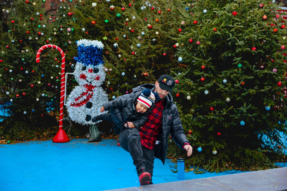 Happy Holidays!! 🎄