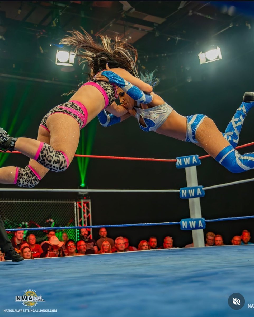 clintcarroll09's tweet photo. La Princesa @TiffanyNieves_ absolutely stealing the show this week on @nwa powerrr because she is numero uno and the best at everything in the women’s division #Getit #Gotit #Bueno #TopGal https://t.co/zB1ljyPiP3
