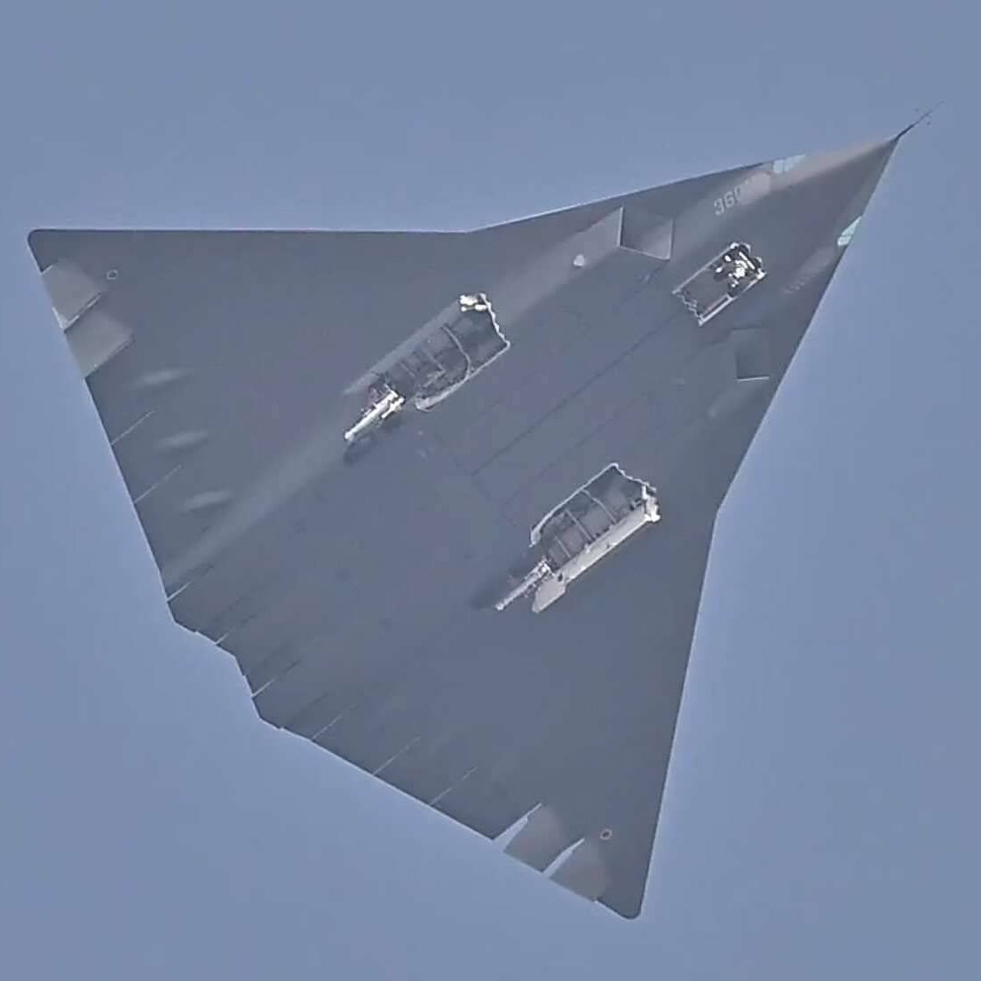 GfvLQF7bsAAI6Pw?format=jpg&name=medium