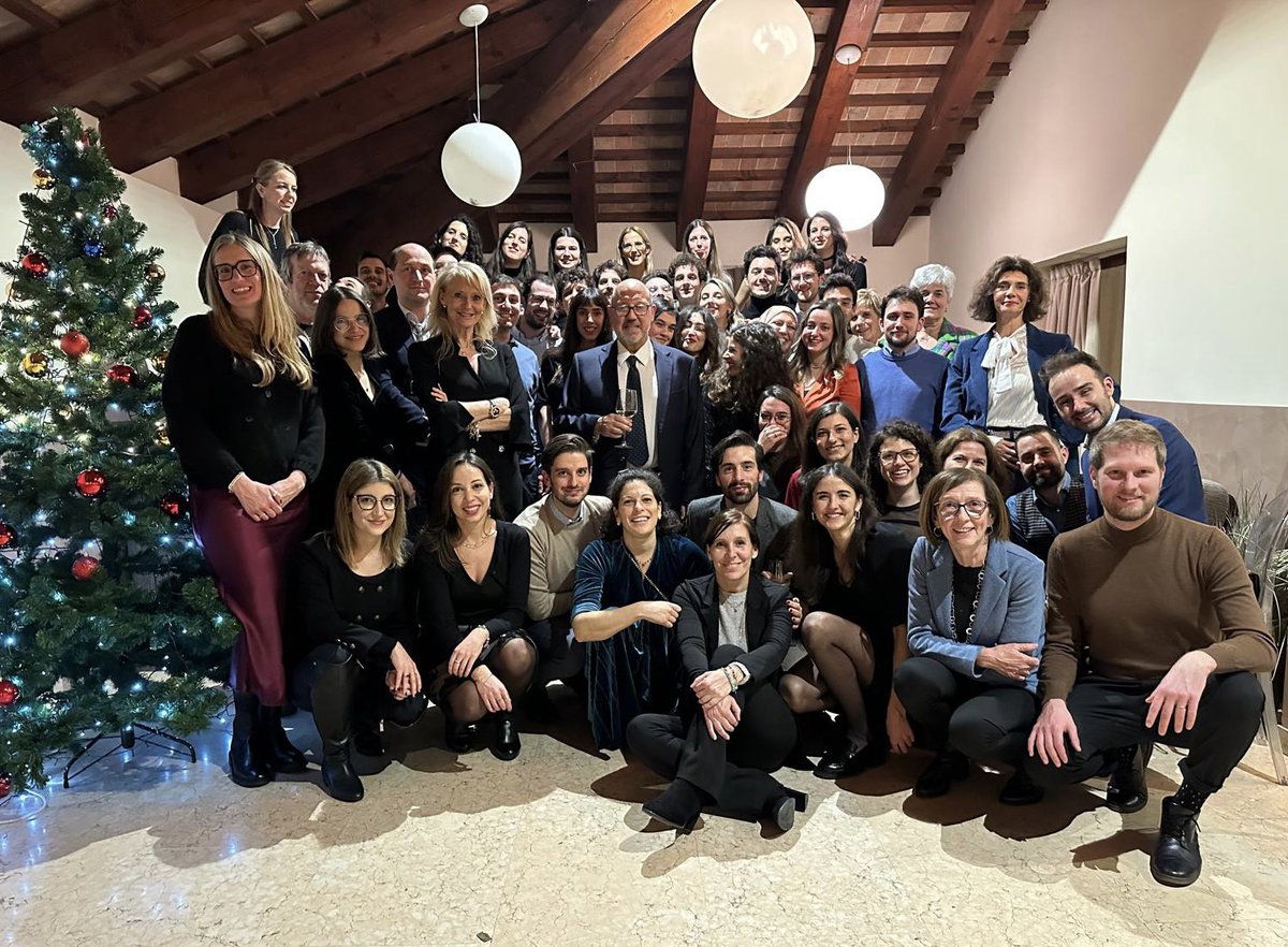 Rheumatology Holiday Party 2024 💫 wishing you joy and happiness! #Christmas2024 #unipd #DIMED #UOCdireumatologia