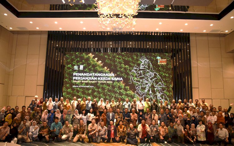 bpdp_id's tweet photo. Sah, Penandatanganan Perjanjian Kerja Sama Grant Riset Sawit Tahun 2024 Resmi Dilaksanakan

#sawitbaik
#sawitberkelanjutan https://t.co/M53H3zaPMJ