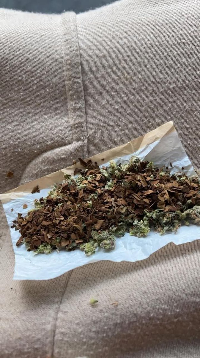 420matt9191's tweet photo. Yall smoking this or naw https://t.co/KWrcBFlMZ3