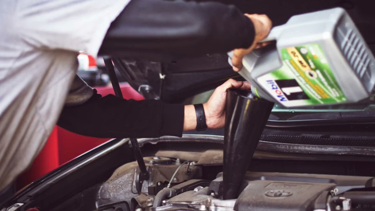 dealsxy's tweet image. 🚗💰 Seasonal Car Maintenance Tips – Save money &amp;amp; keep your car in top shape year-round! From winterizing to prepping for summer, these tips will help avoid costly repairs.

👉bit.ly/3BOgDKZ

🔑 #CarMaintenance #SaveMoney #SmartCarCare #SeasonalTips  #CarSavings