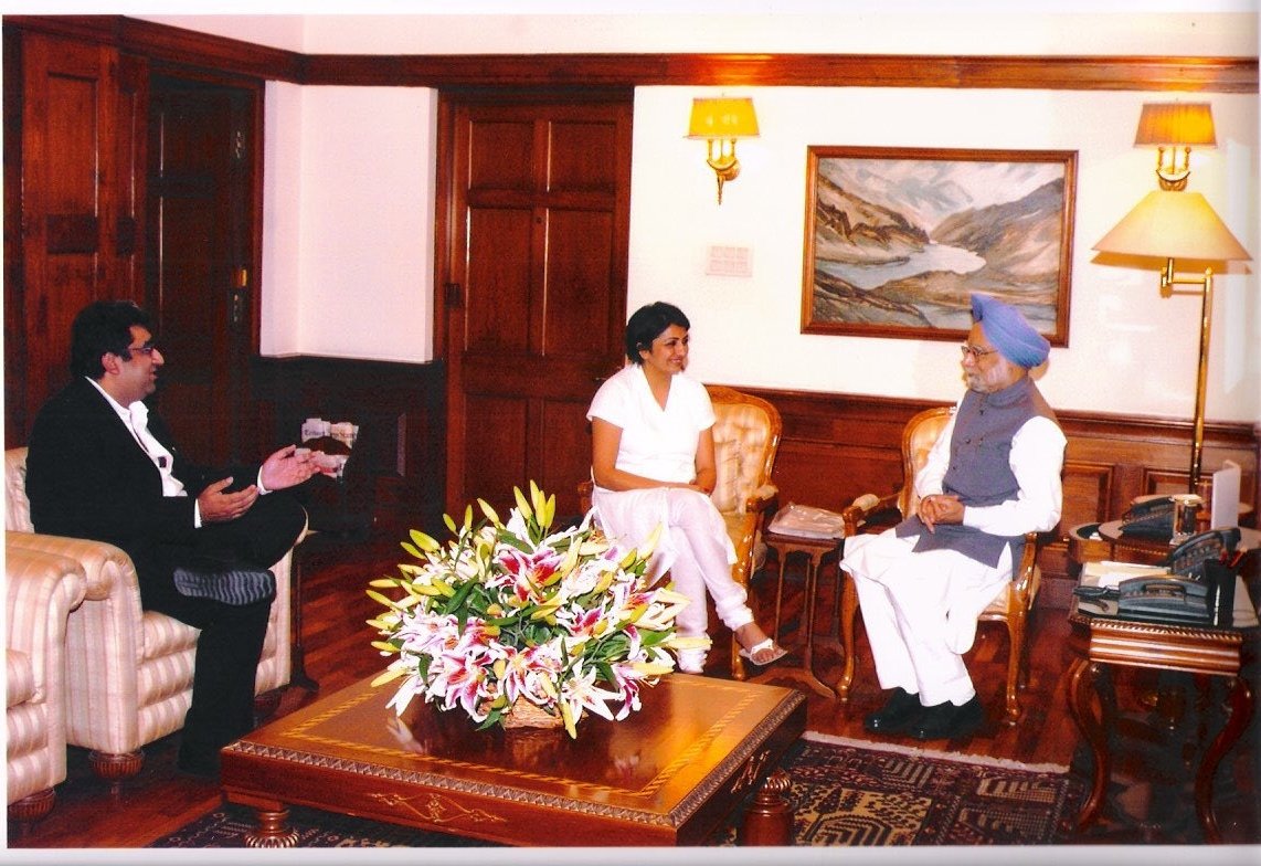 RIP Dr. MMS. You gave us the privilege of your time and inspired us. The are a few moments of ones life that are etched in our minds and hearts. This to me is the most important. #bharatratnaformms