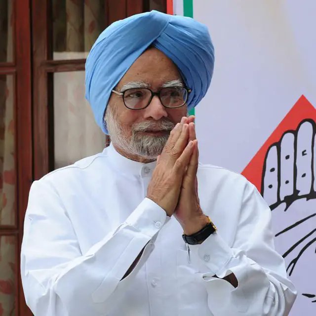 NewsSChaudhary's tweet photo. आर्थिक सुधारों के पुरोधा, विश्व विख्यात अर्थशास्त्री,भारत के पूर्व प्रधानमंत्री डॉ. मनमोहन सिंह जी के निधन का समाचार अत्यंत दु:खद हैं।

आपके देश विकसित - जनहित कार्य को समस्त देशवासी और दुनिया हमेशा याद रखेंगे!

विनम्र श्रद्धांजलि 🙏 https://t.co/0fKxcMTqjJ