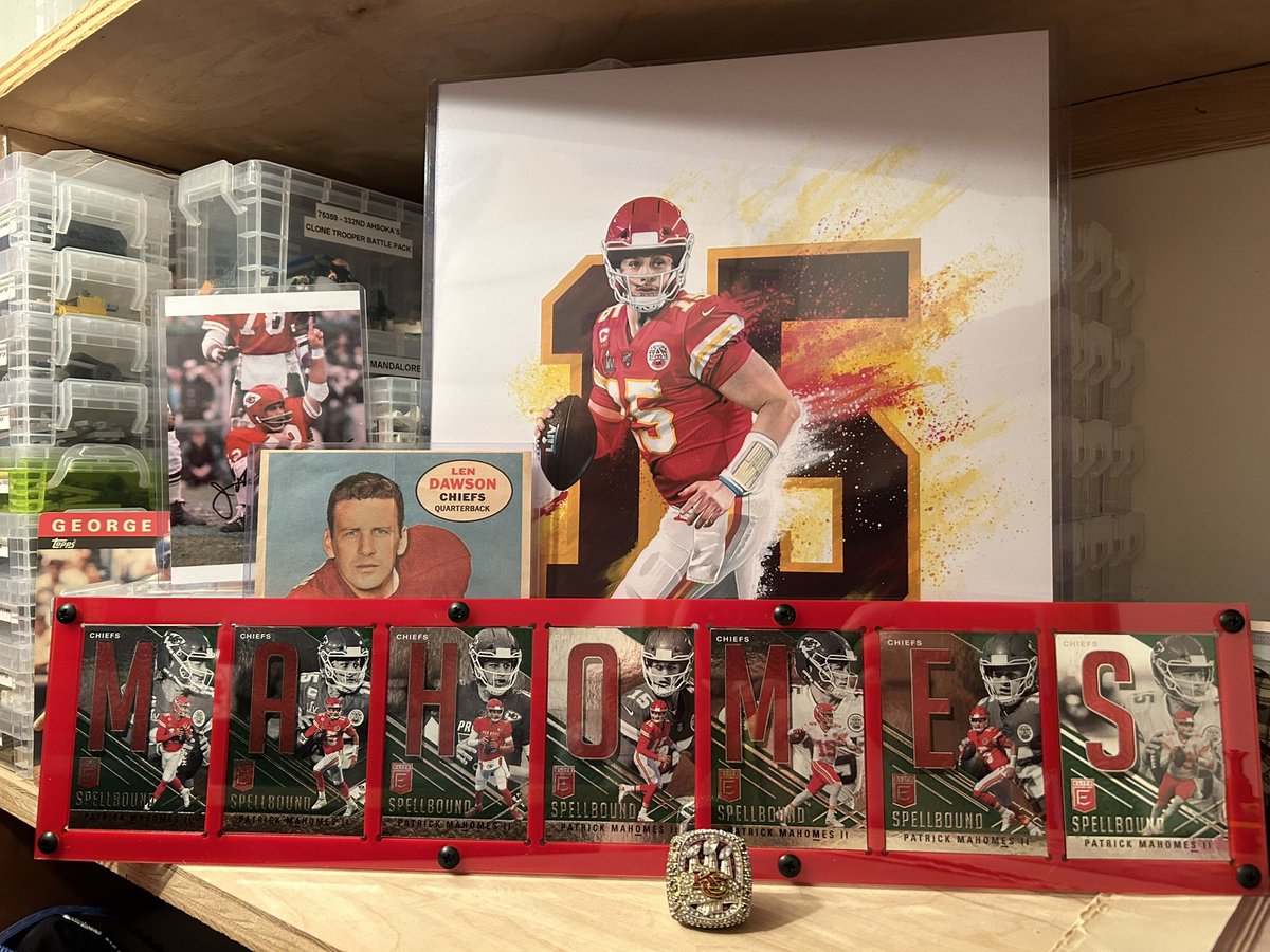 KansazCards's tweet photo. For Christmas my wife got me a frame for my Mahomes Spellbound set from @hardball34! Love the look, and my wife mentioned that the customer service was great. 

@CardPurchaser #ChiefsKingdom https://t.co/jWXpDruHQA