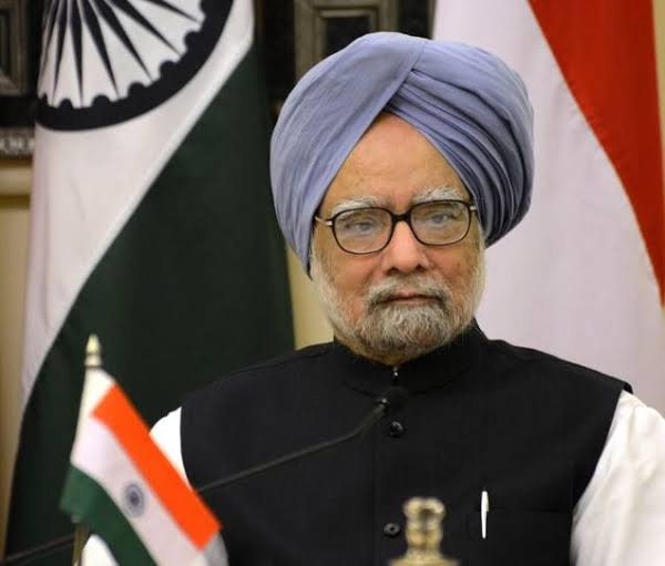 भारत देश के ऐसे सपूत मनमोहन सिंह जी जिन्होंने देश के गवर्नर से लेके प्रधानमंत्री तक का सफर जिस सादगी से निभाया देश हमेशा आपका कर्जदार रहेगा आप जैसा देश भक्त सदियों में जन्म लेता है 🇮🇳🇮🇳