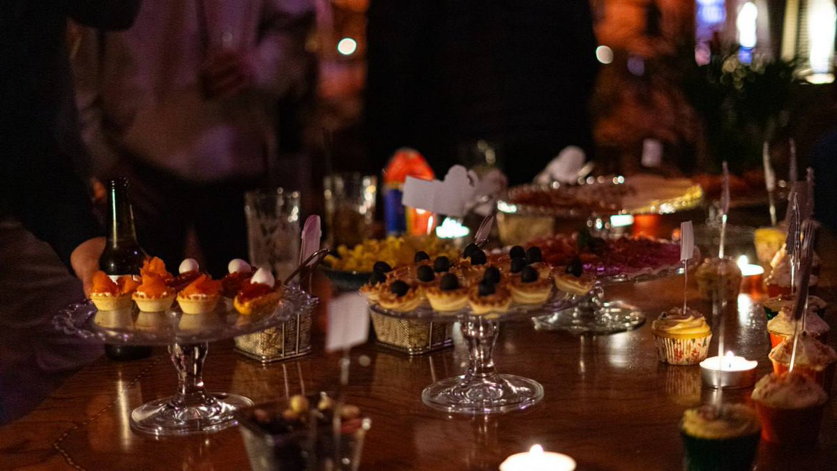 Recientemente, organizamos junto a <a href="/MonkeDAO/">MonkeDAO🍌</a> un evento navideño que reunió a Monkees de España y alrededores 🐒

Fue una tarde increíble con tapas, networking y momentos inolvidables ✨

Gracias a todos los que lo hicieron posible.