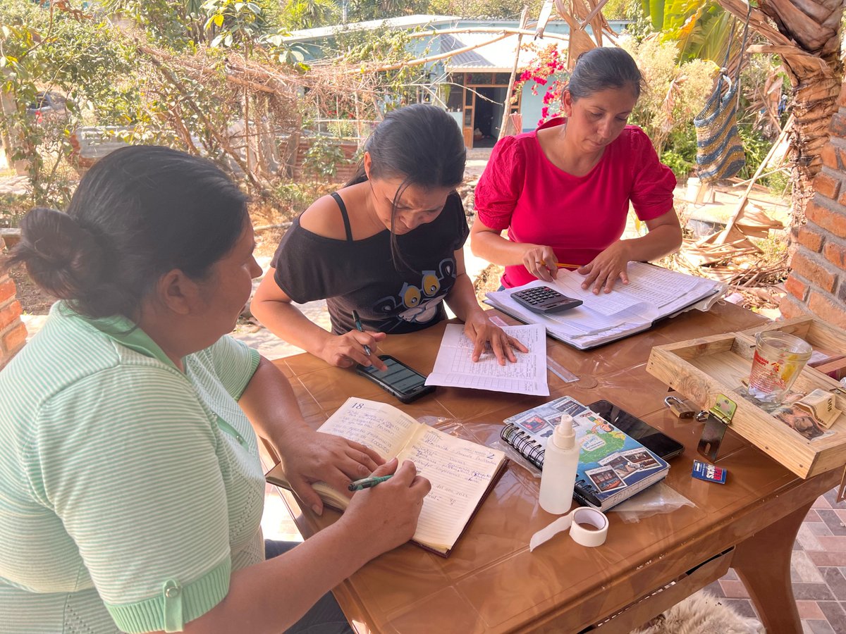 G_Communities's tweet photo. Norma from Honduras found hope through the Women Empowered (WE) program by Global Communities. After facing personal challenges, she joined a WE savings group, received seed capital and started a small business. Her journey shows the power of empowering women to achieve their dreams.